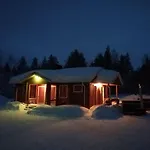 Old Pine Husky Resort *