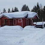 Old Pine Husky Resort