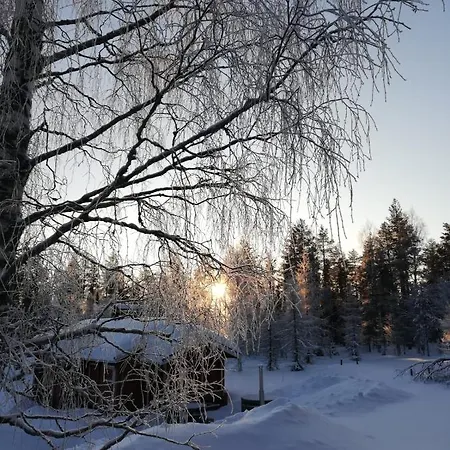 Old Pine Husky Resort Sompujarvi
