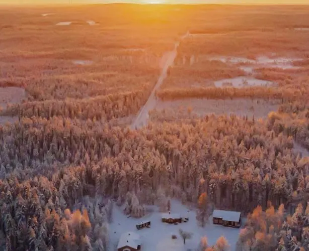 Old Pine Husky Resort Sompujarvi