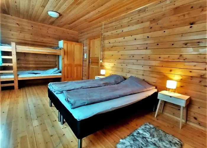 Resort Old Pine Husky